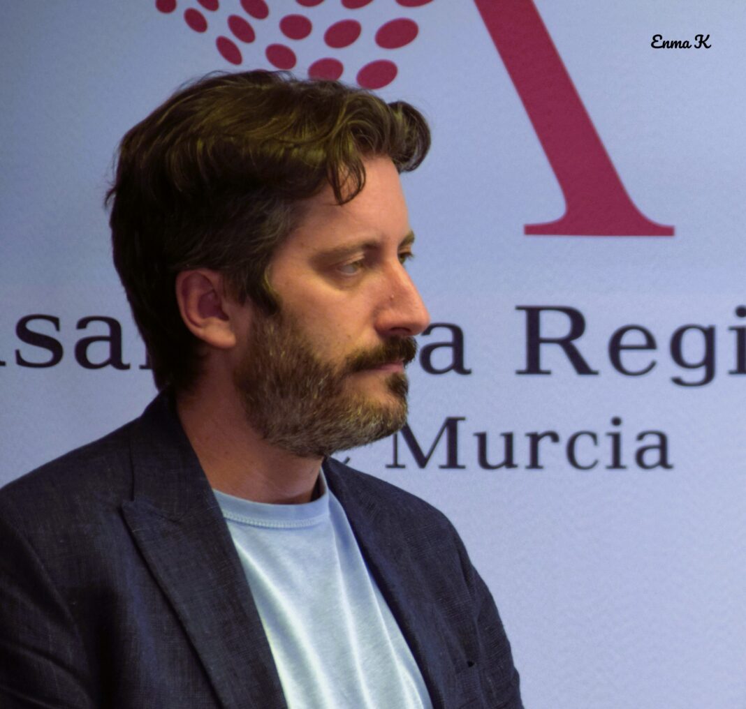 El diputado de Podemos en la Asamblea Regional, Victor Egio