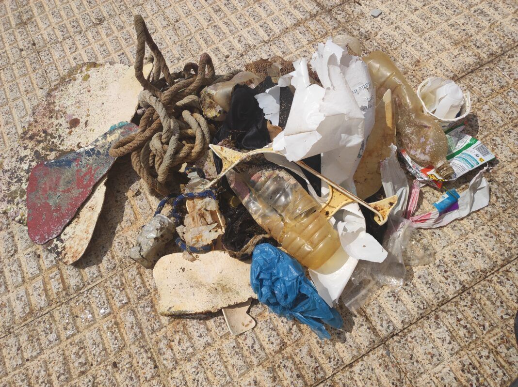 Algunos de los restos sacados de los fondos marinos