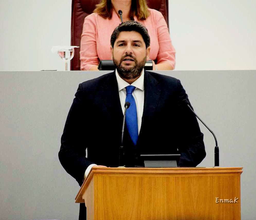 Imagen del candidato Fernando López Miras durante la primera sesión del debate de investidura. Enma Kent